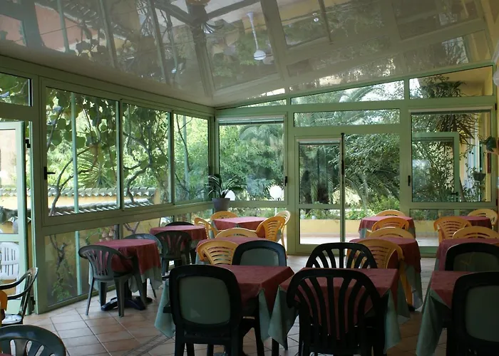 Hotel Cyrnea