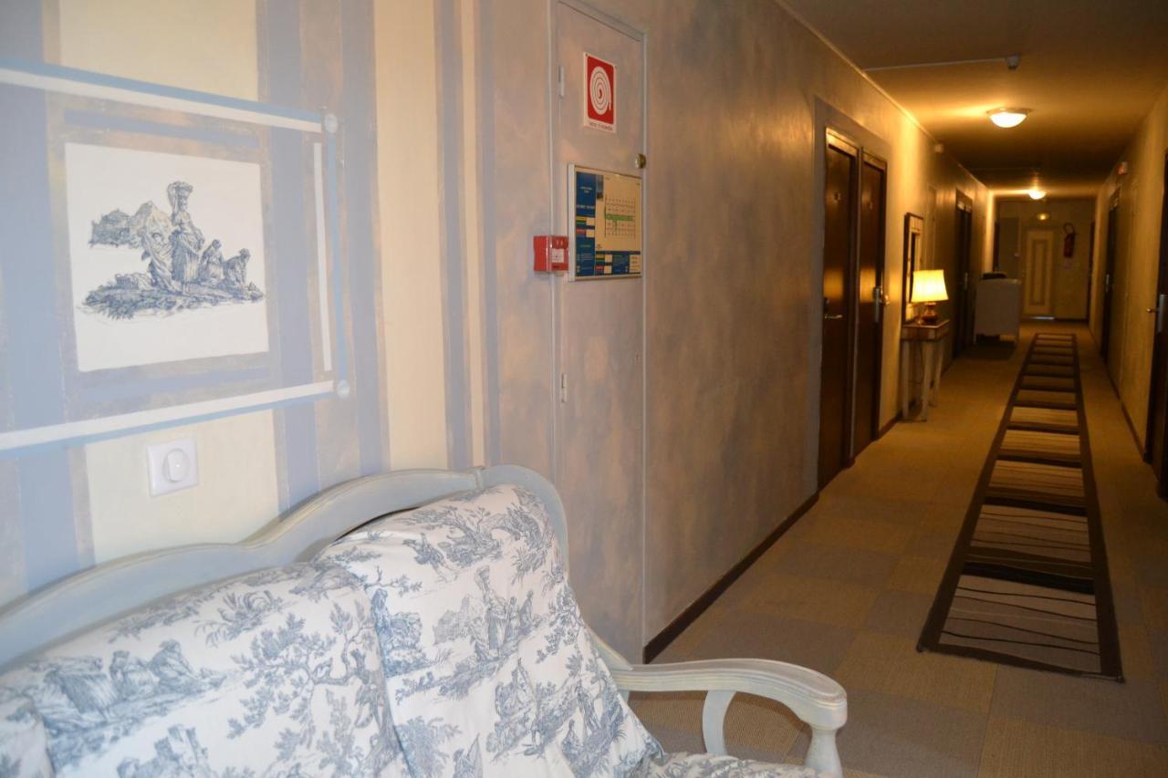 Cyrnea Hotel 3*