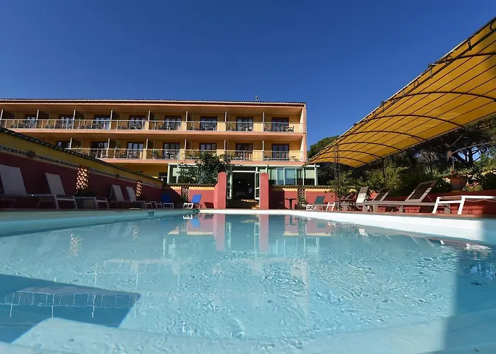 Hotel Cyrnea