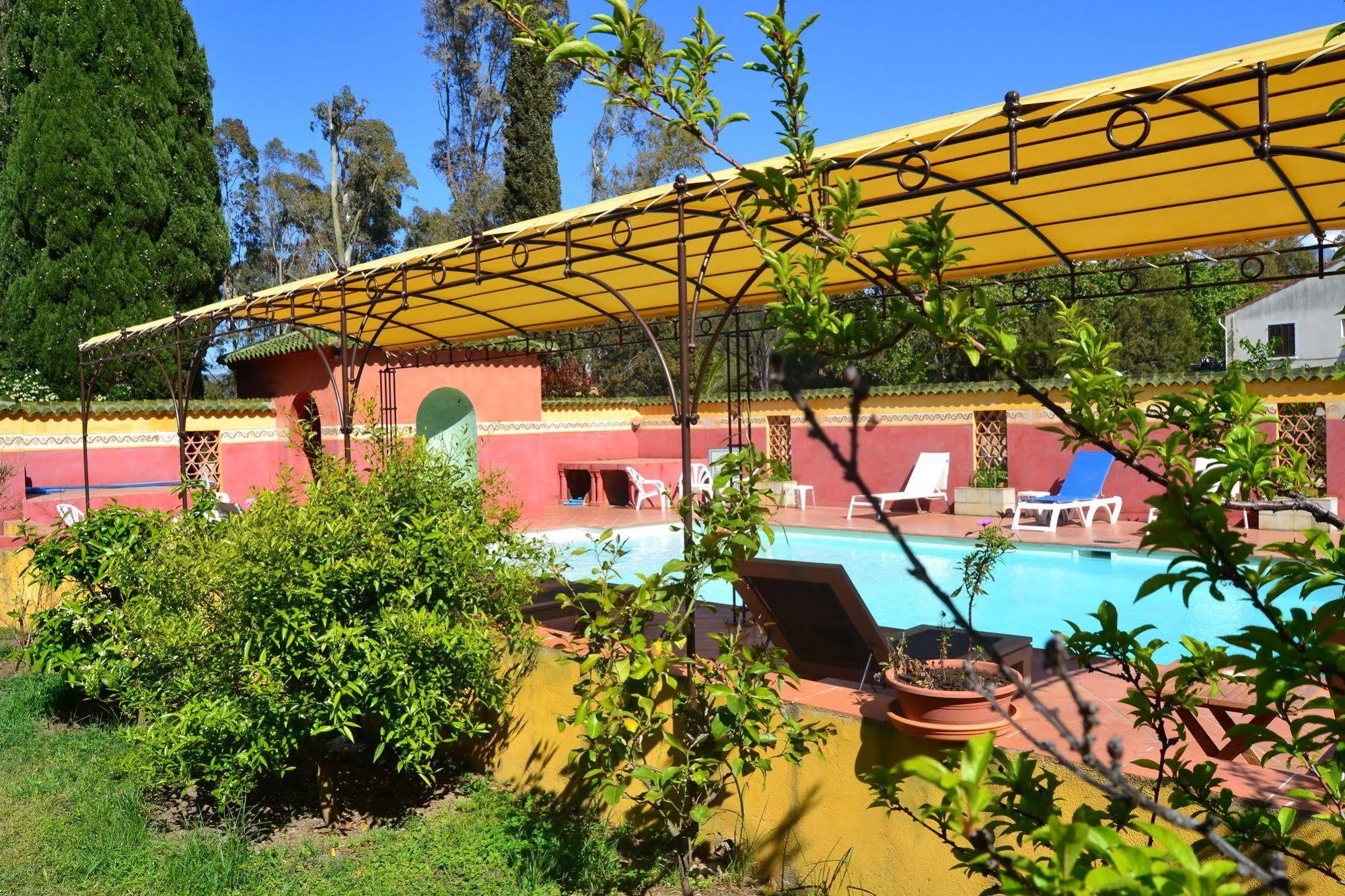 Hotel Cyrnea 3*